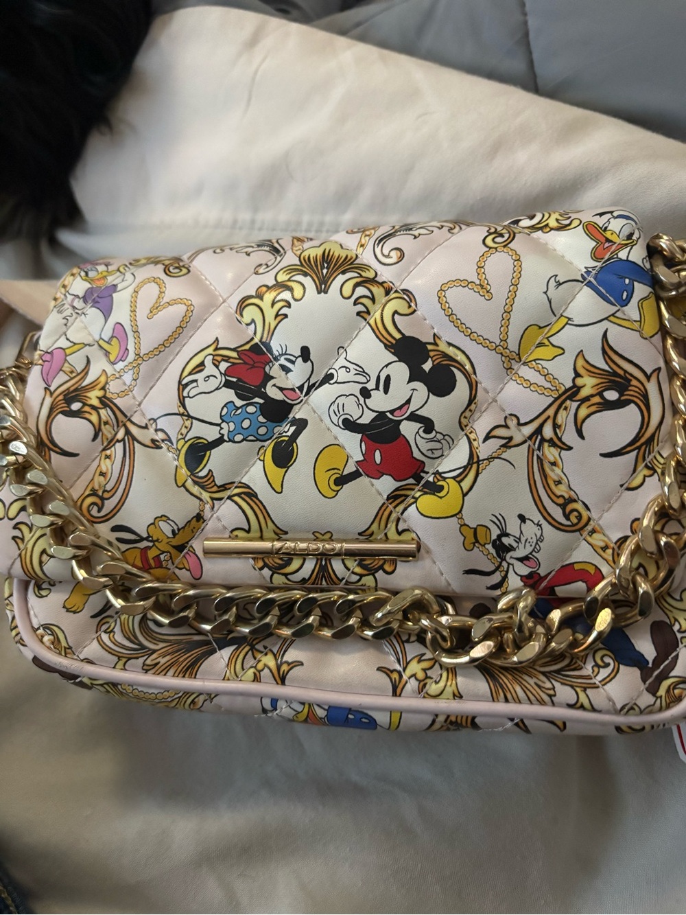 Quilted Mickey & Friends Chain Shoulder Bag in Light Pink
